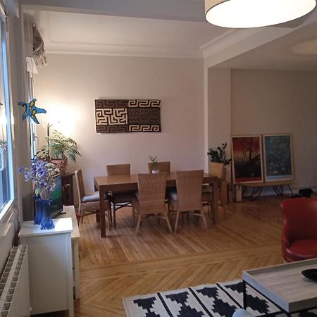 Apartamento Guggenheim Centrico Y Confortable Bilbao Bagian luar foto